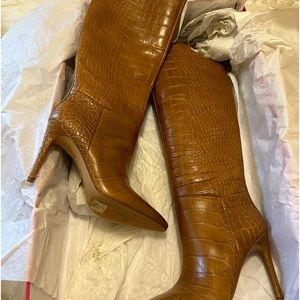 Ladies, size 8 Vince Camuto boots, brand new and never worn!